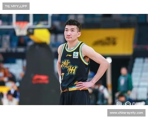 孙铭徽半场压哨三分命中,山西领先北京 孙铭徽半场压哨三分命中,山西领先北京