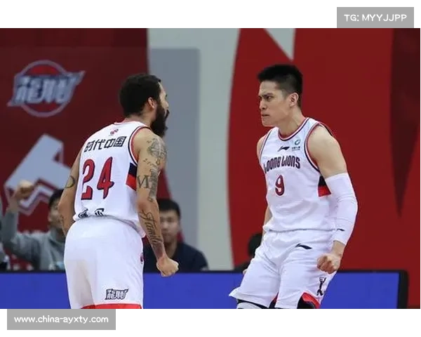 广州龙狮逆转江苏肯帝亚，徐昕砍下生涯新高27分14篮板。