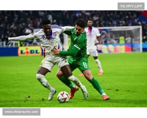 塞尔塔主场迎战瓦伦西亚，保级压力促激烈对抗