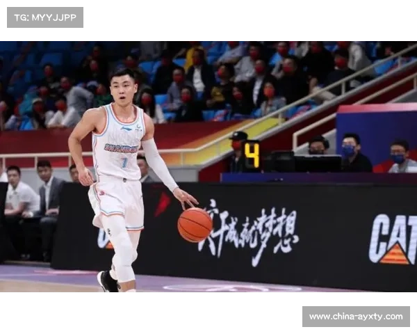 山东首节31-15领先，高诗岩连拿6分打懵对手